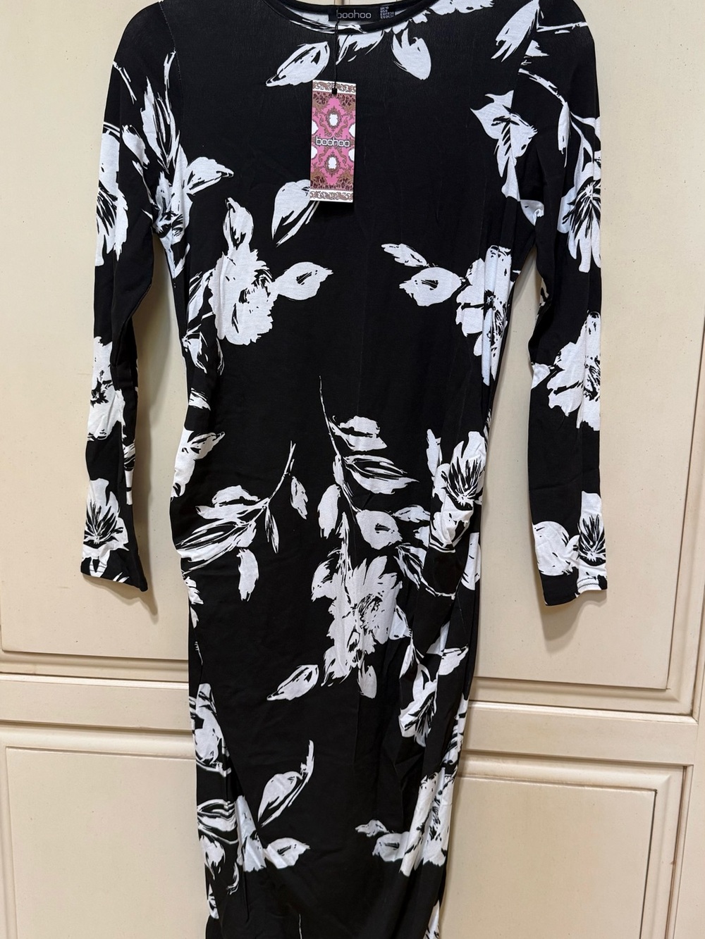Boohoo Black & White Floral Long Sleeve Midi Dress